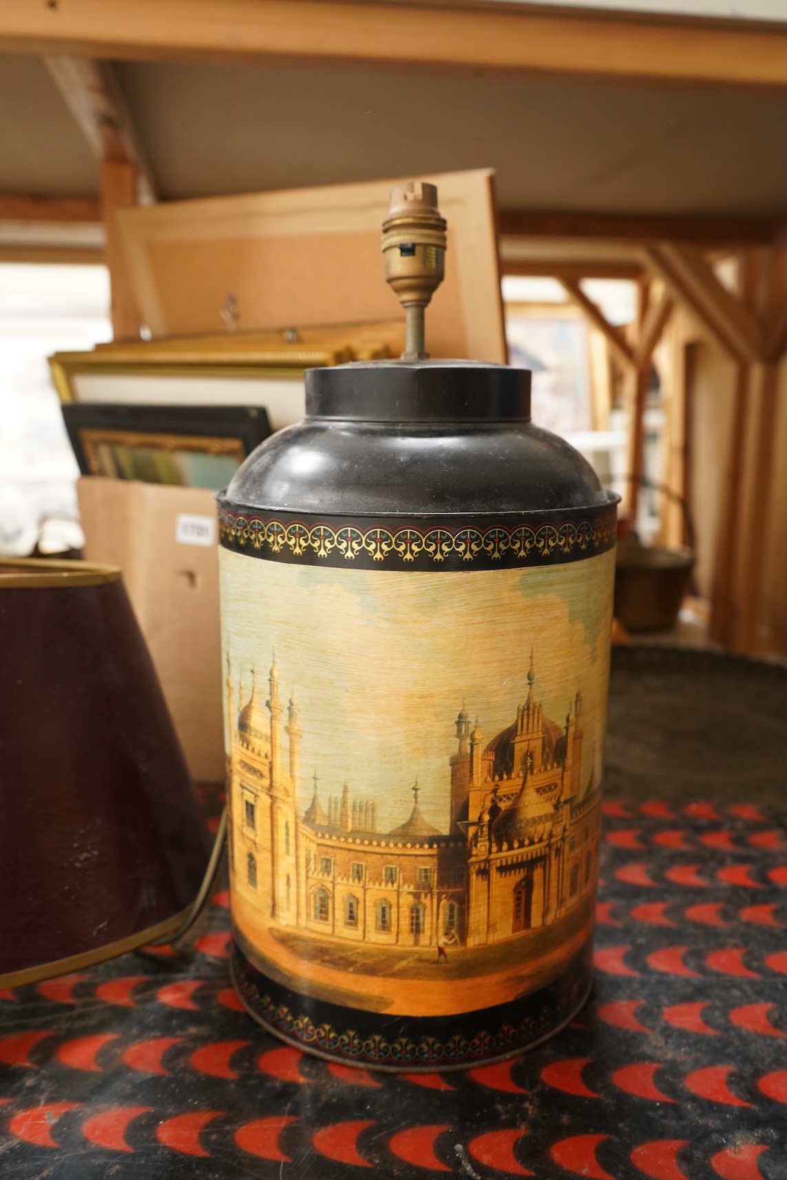 Tin a toleware tin trunk-77cm x 45cm and Brighton Pavilion decorated tea tin lamp and shade.